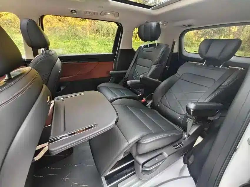 Trumpchi E8 PHEV 2024 Model 150km Dragon Glory Edition — миниатюра 15