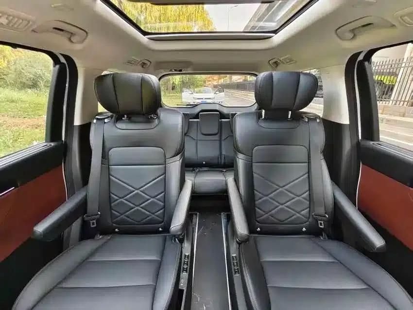 Trumpchi E8 PHEV 2024 Model 150km Dragon Glory Edition — миниатюра 8