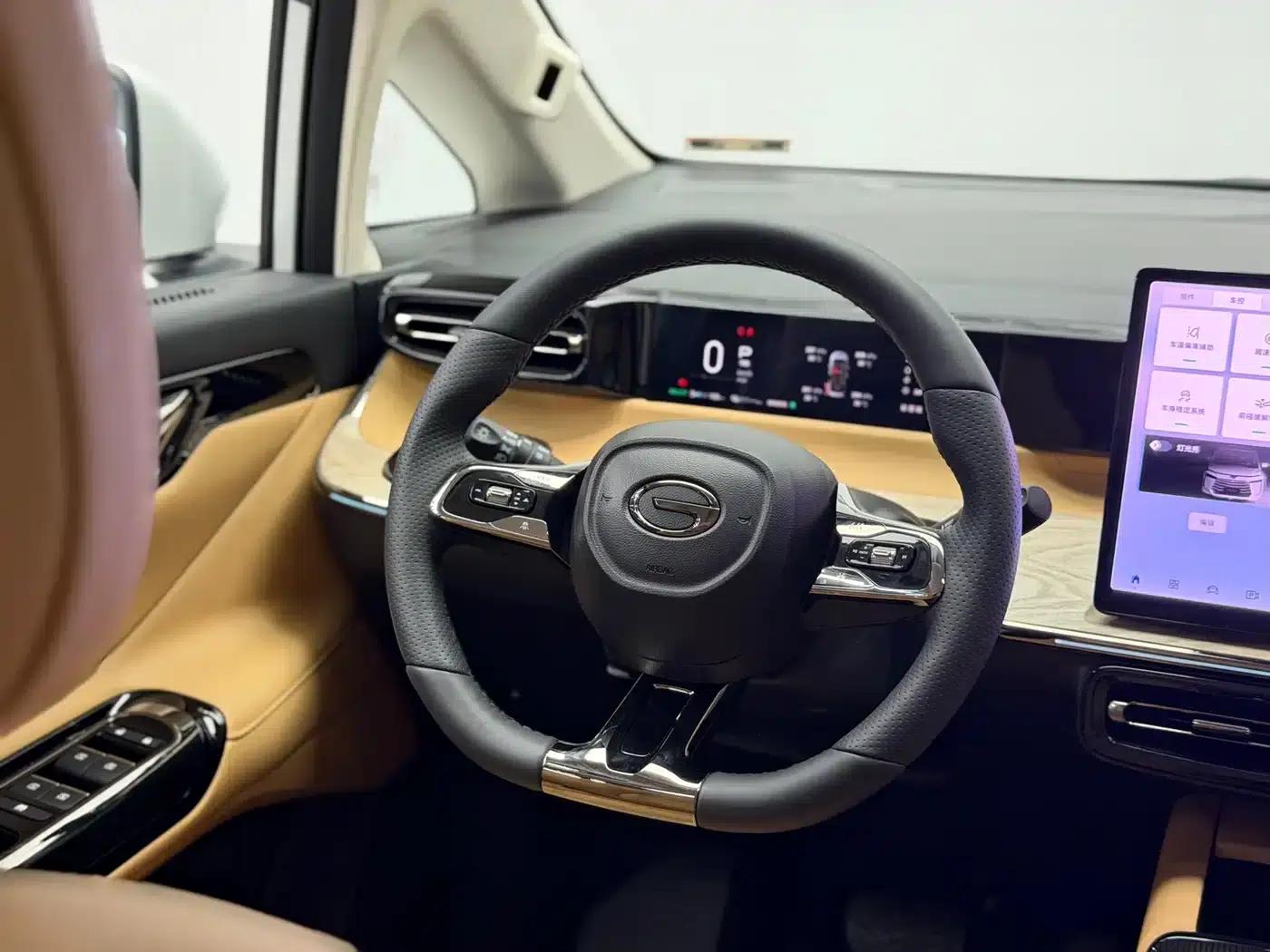 Trumpchi E8 PHEV 2024 Model 150km Dragon Soaring Starry Night+ — миниатюра 20
