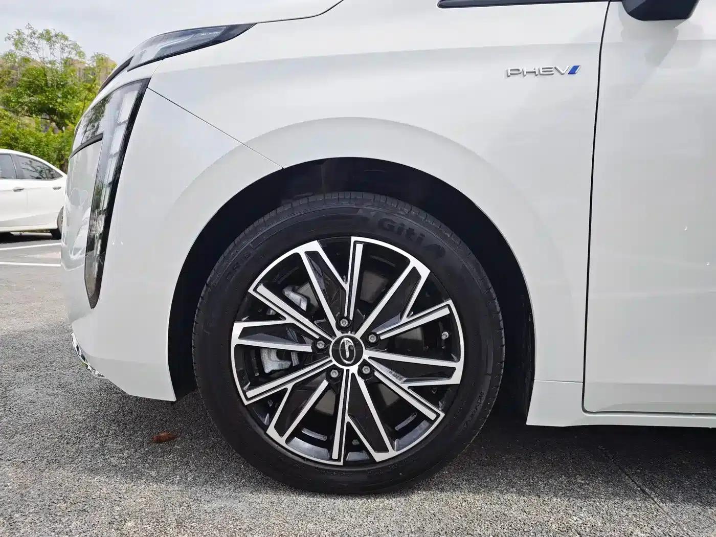 Trumpchi E8 PHEV 2024 Model 150km MAX — миниатюра 5