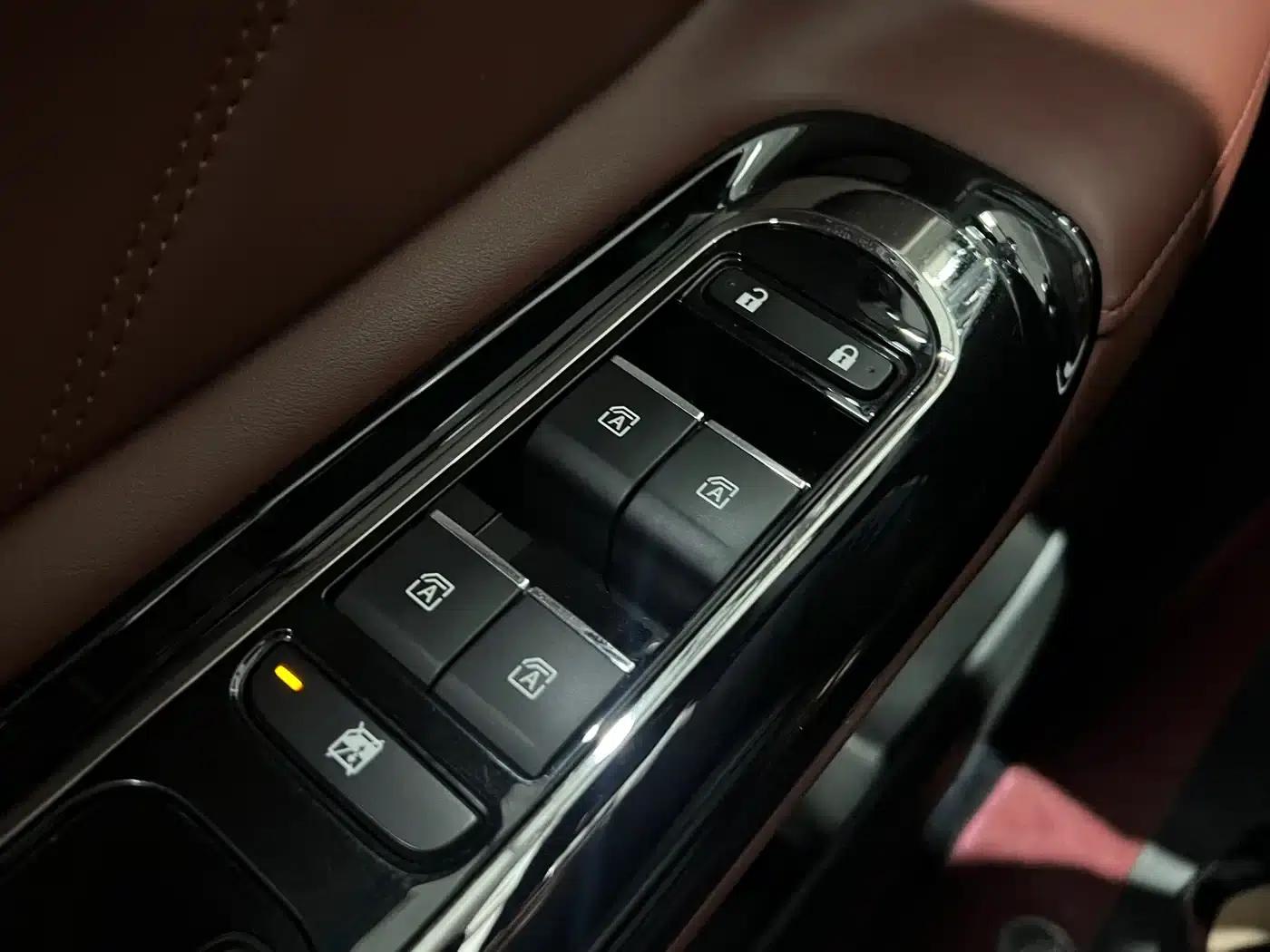 Trumpchi E8 PHEV 2024 Model 150km MAX+ — миниатюра 18