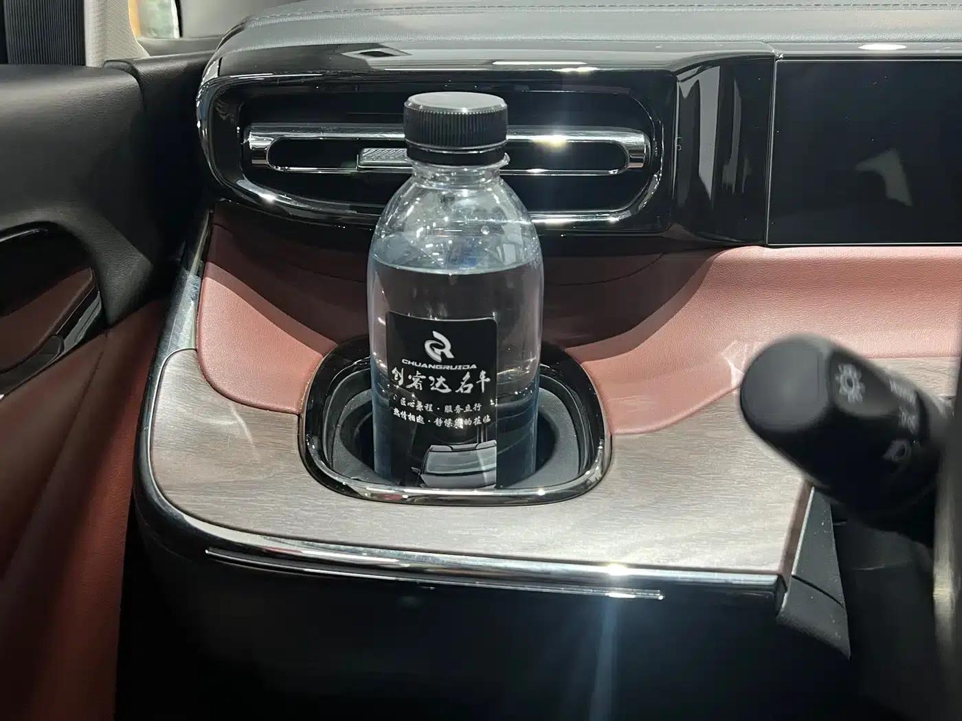 Trumpchi E8 PHEV 2024 Model 150km MAX+ — миниатюра 20