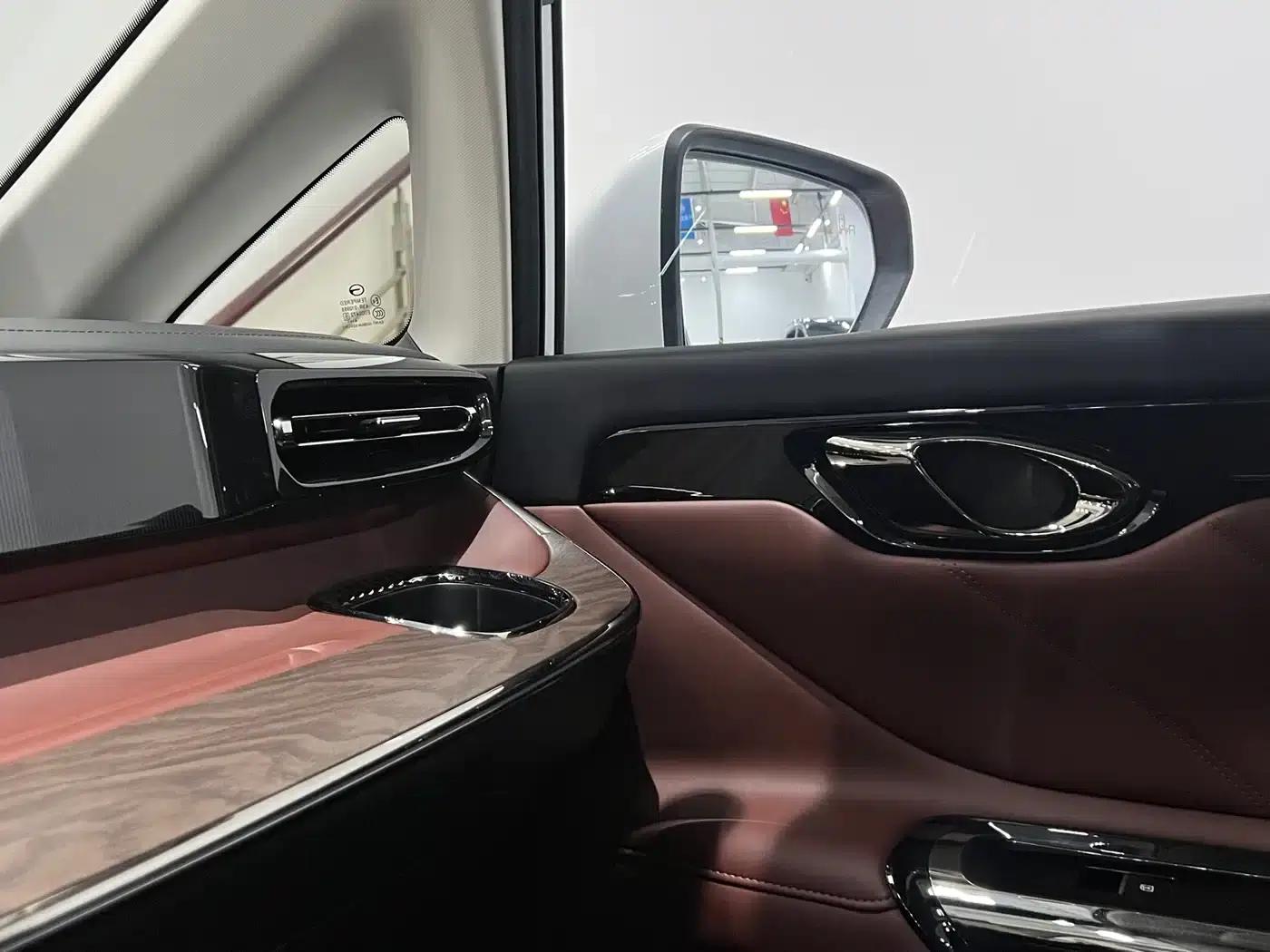 Trumpchi E8 PHEV 2024 Model 150km MAX+ — миниатюра 21