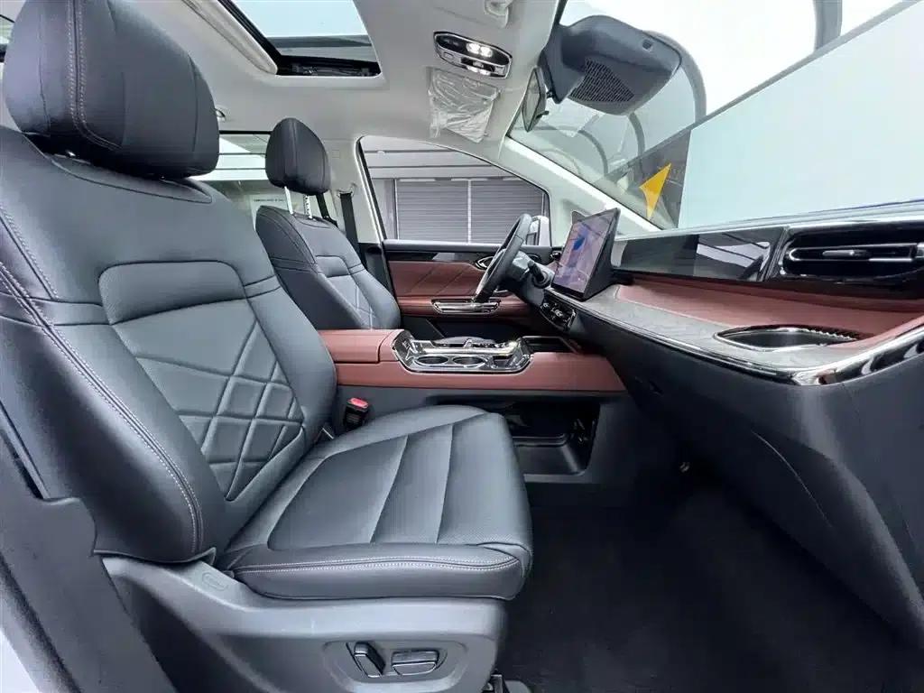 Trumpchi E8 PHEV 2024 Model 150km MAX+ — миниатюра 11