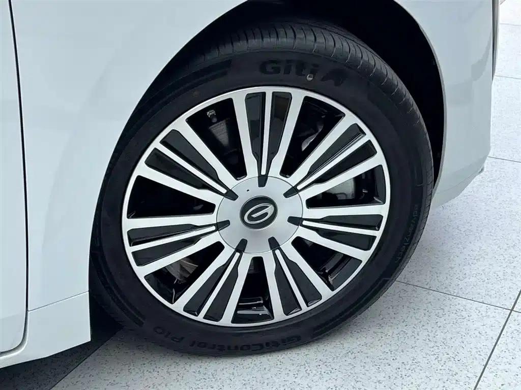 Trumpchi E8 PHEV 2024 Model 150km MAX+ — миниатюра 23