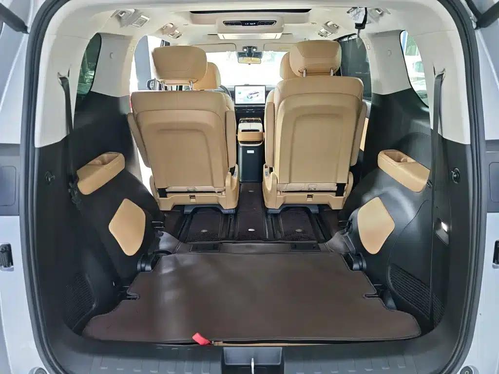 Trumpchi E8 PHEV 2024 Model 150km MAX+ — миниатюра 26
