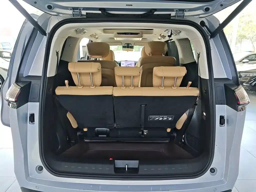Trumpchi E8 PHEV 2024 Model 150km MAX+ — миниатюра 8