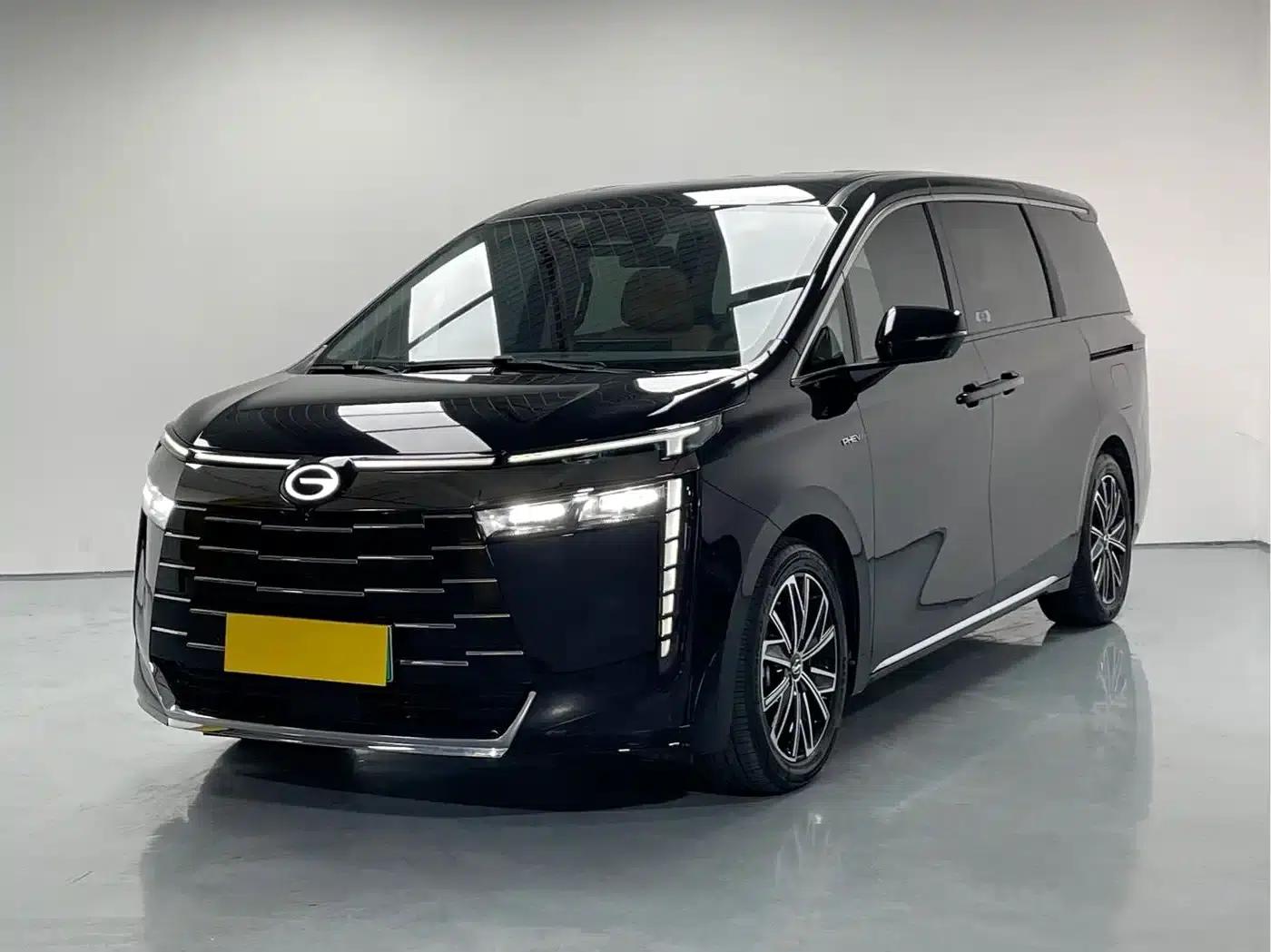Trumpchi E8 PHEV 2024 Model 150km Dragon Night Edition — миниатюра 1