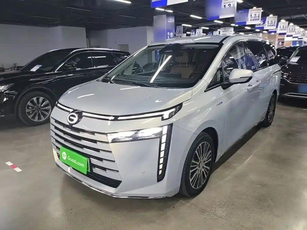 Trumpchi E8 PHEV 2024 Model 150km MAX+ — миниатюра 1