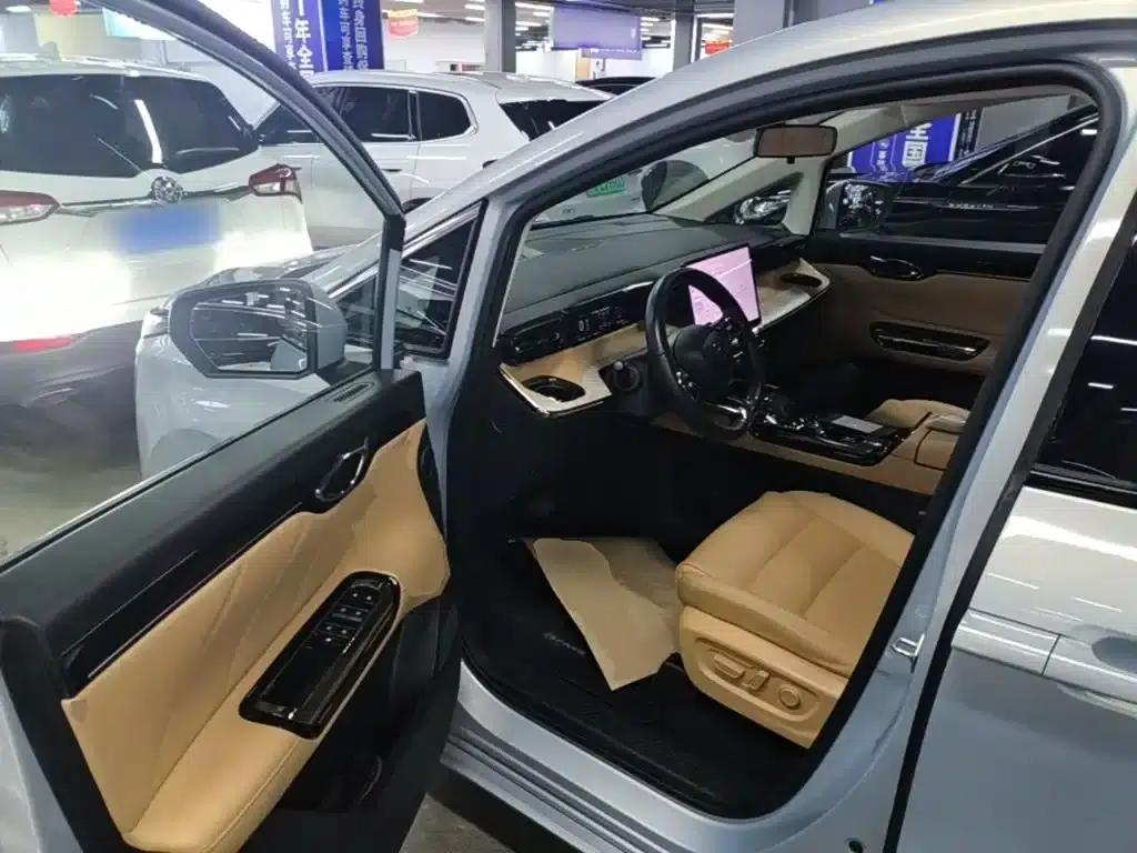 Trumpchi E8 PHEV 2024 Model 150km MAX+ — миниатюра 16