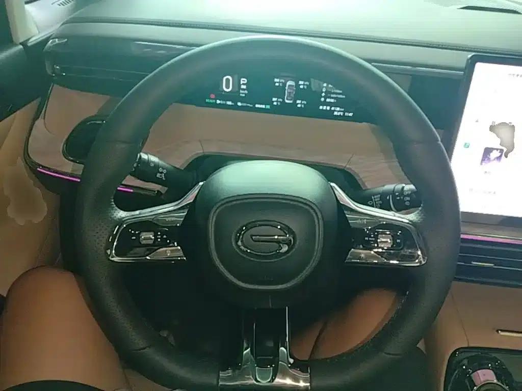 Trumpchi E8 PHEV 2024 Model 150km MAX+ — миниатюра 11