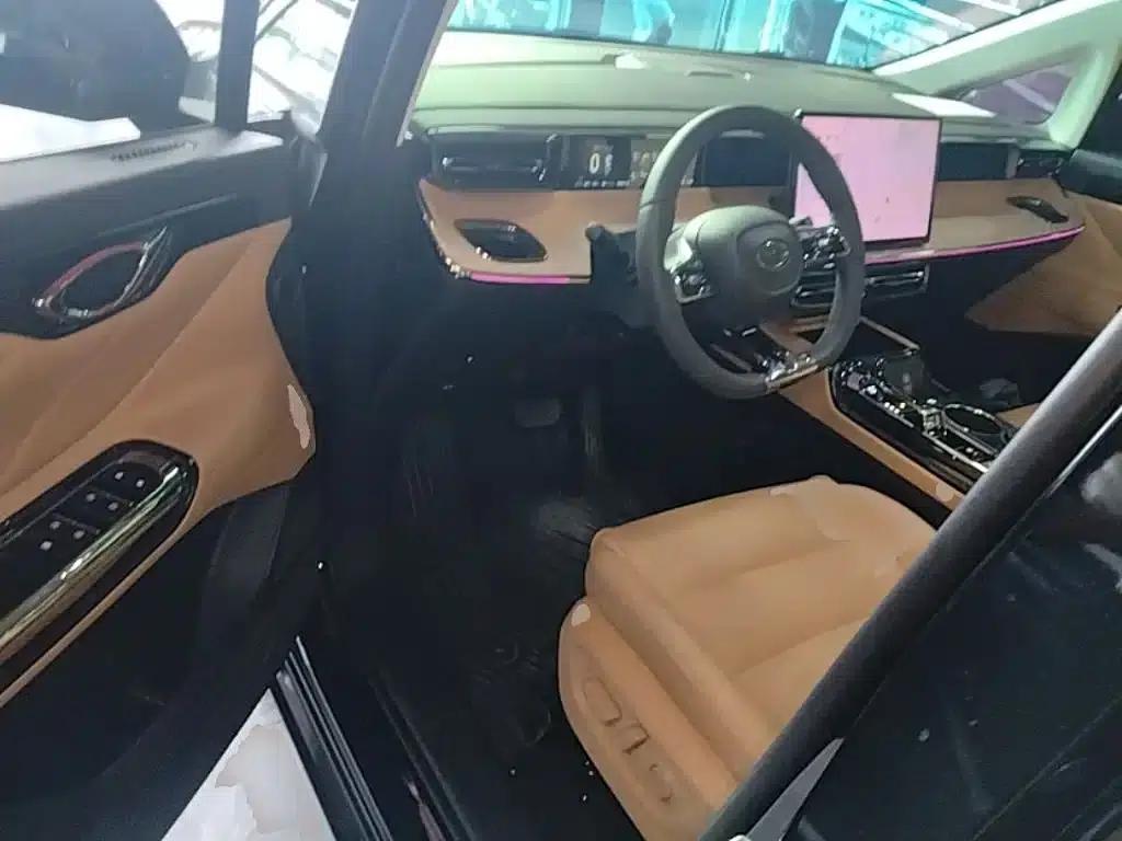 Trumpchi E8 PHEV 2024 Model 150km MAX+ — миниатюра 16