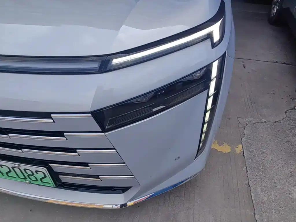 Trumpchi E8 PHEV 2024 Model 150km MAX+ — миниатюра 15