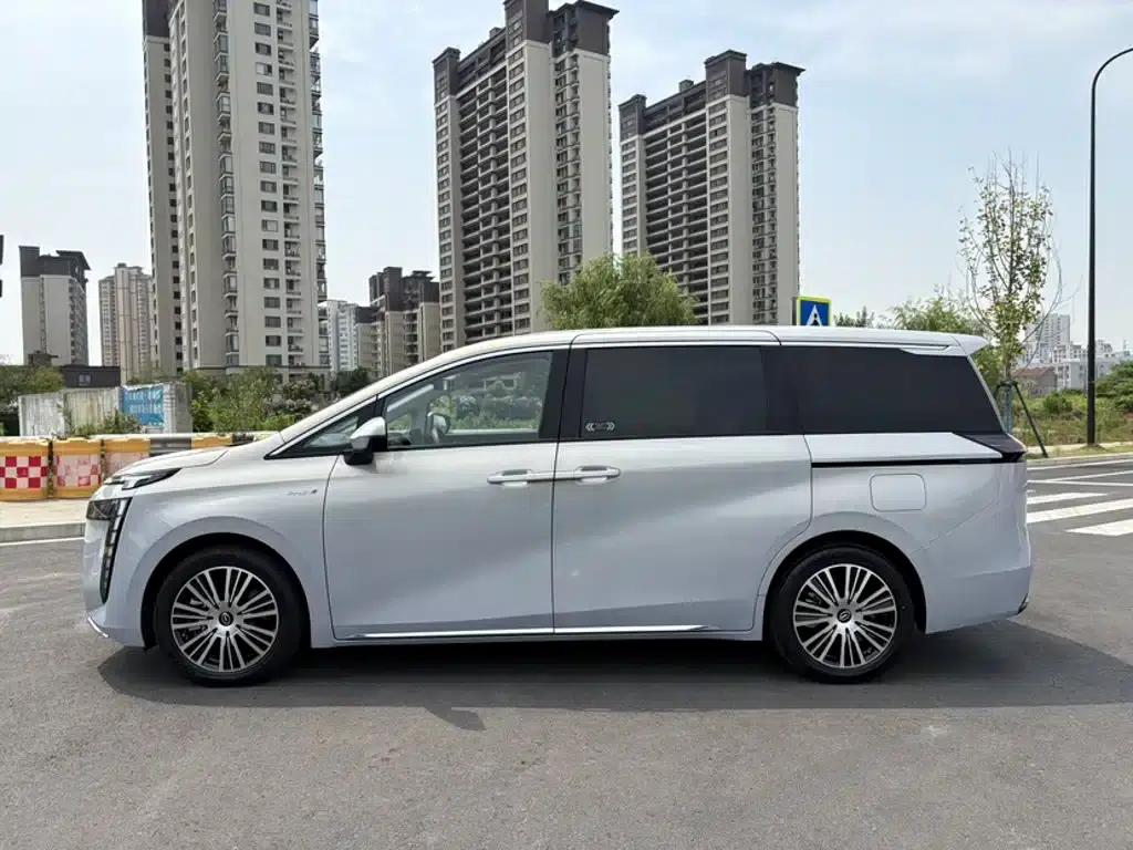 Trumpchi E8 PHEV 2024 Model 150km MAX+ — миниатюра 24