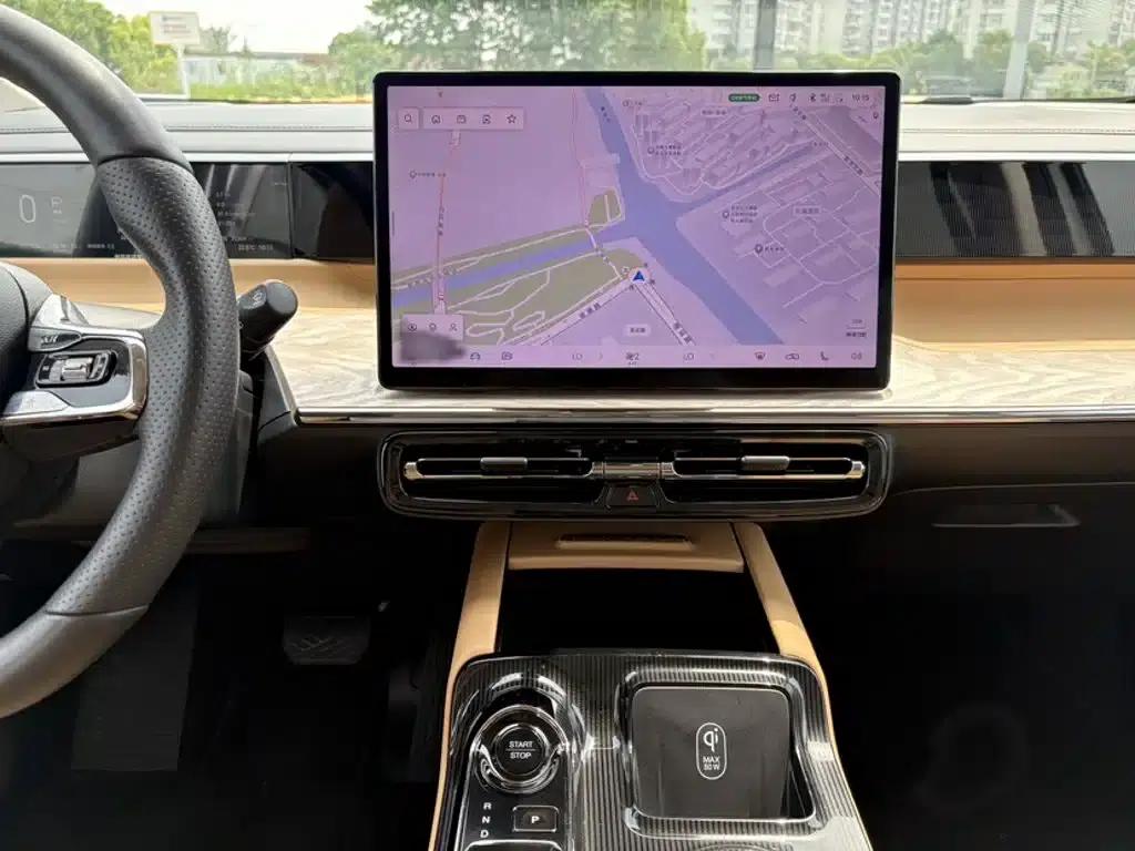 Trumpchi E8 PHEV 2024 Model 150km MAX+ — миниатюра 6