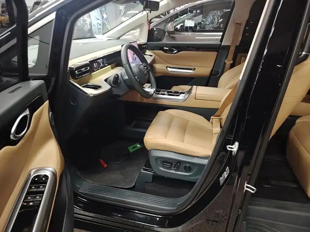 Trumpchi E8 PHEV 2024 Model 150km MAX — миниатюра 11