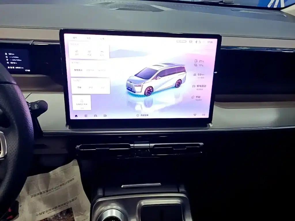 Trumpchi E8 PHEV 2024 150km PRO — миниатюра 13