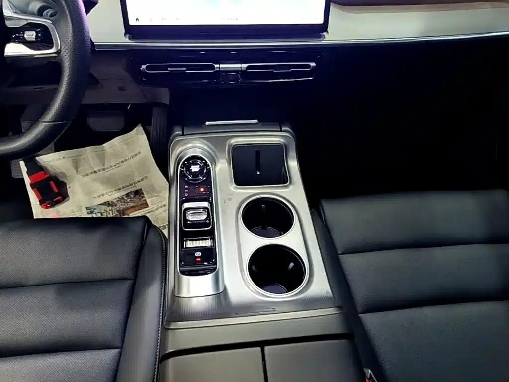 Trumpchi E8 PHEV 2024 150km PRO — миниатюра 14