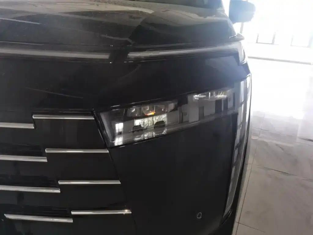 Trumpchi E8 PHEV 2024 Model 150km MAX+ — миниатюра 24