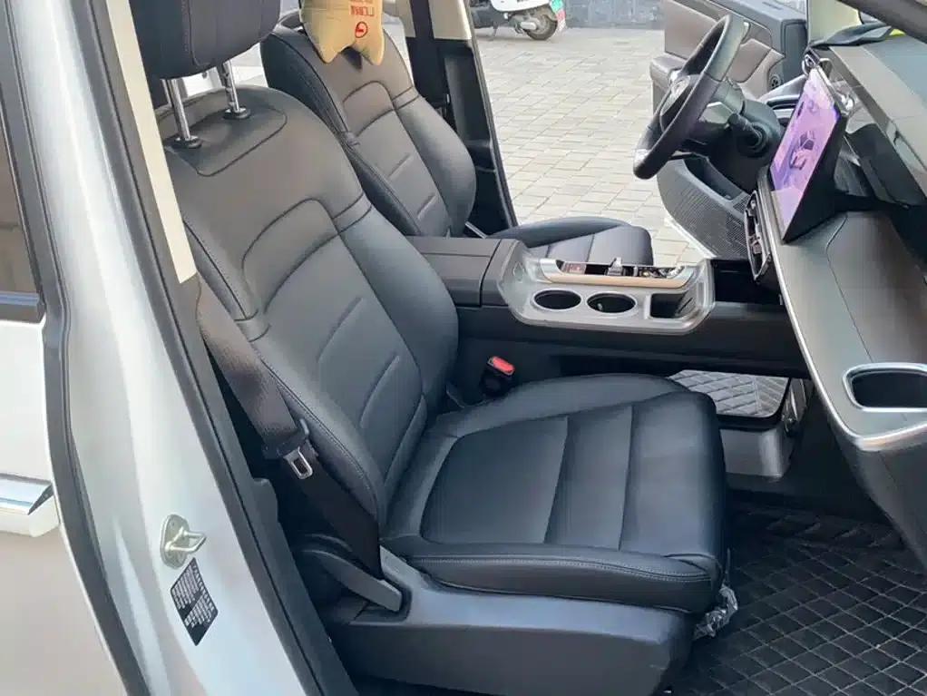 Trumpchi E8 PHEV 2024 150km PRO — миниатюра 3