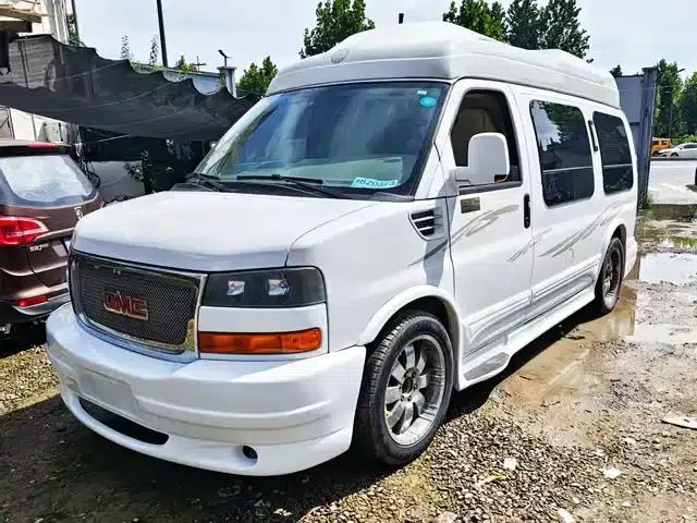 2011 SAVANA 5.3L Business Star 7-seater