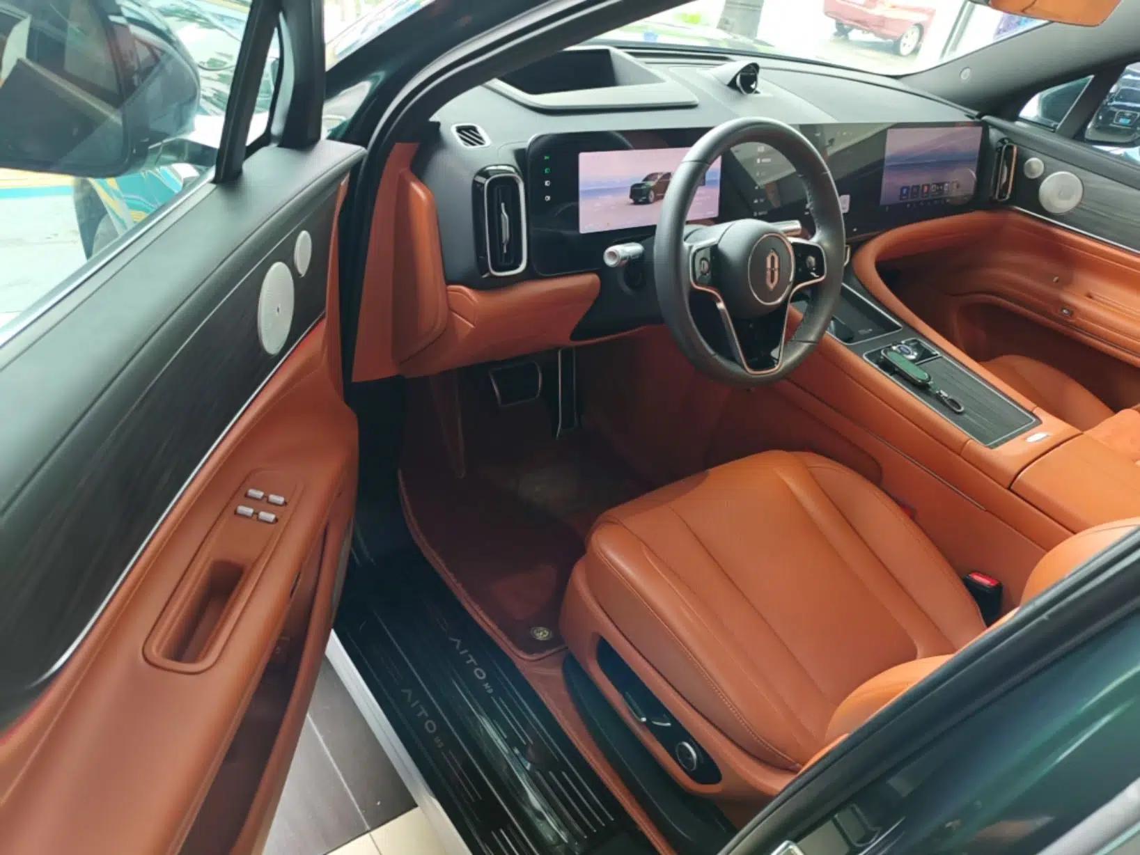 Hima AITO M9 2024 Range-Extended Max Edition 52 kWh 6-Seater Version — миниатюра 18