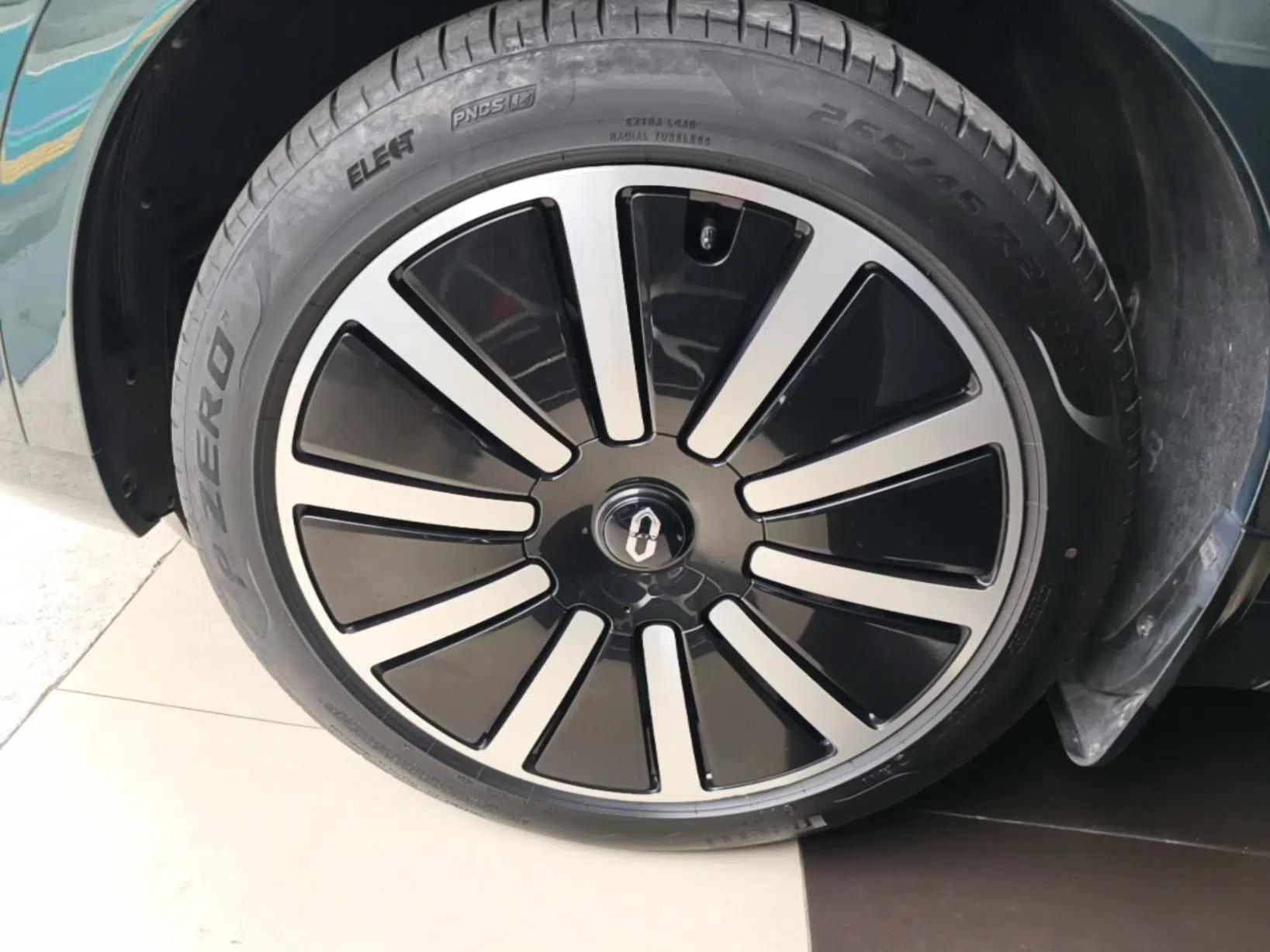 Hima AITO M9 2024 Range-Extended Max Edition 52 kWh 6-Seater Version — миниатюра 10