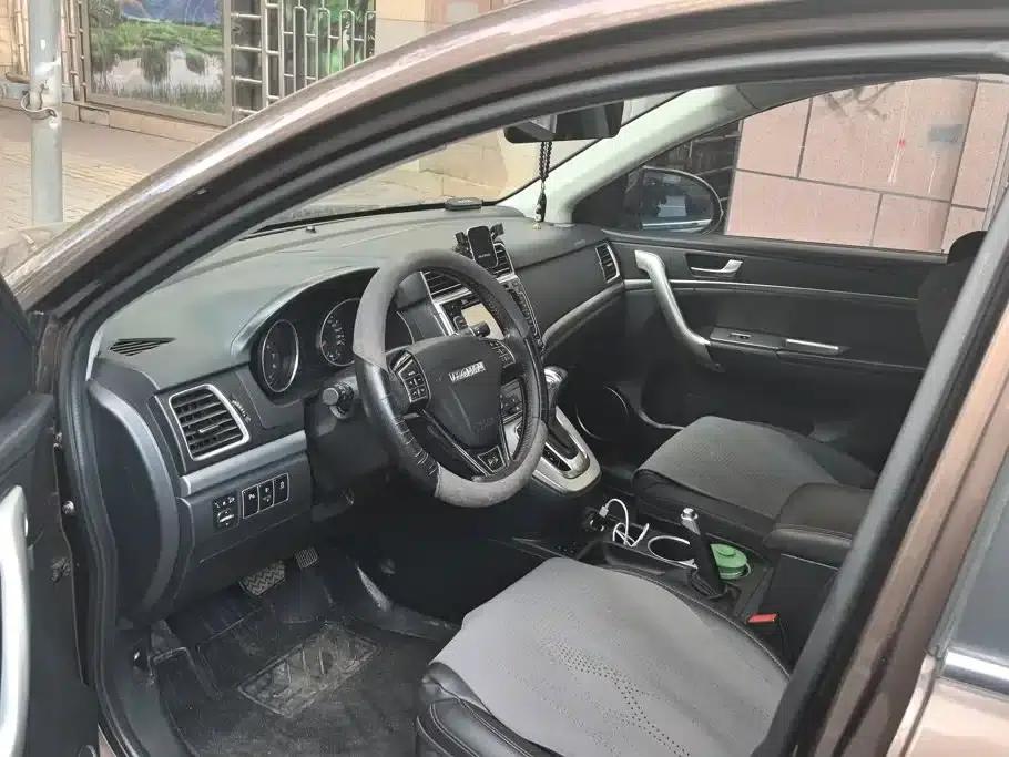 Haval H6 2015 Sport Edition 1.5T Automatic 2WD Luxury — миниатюра 9