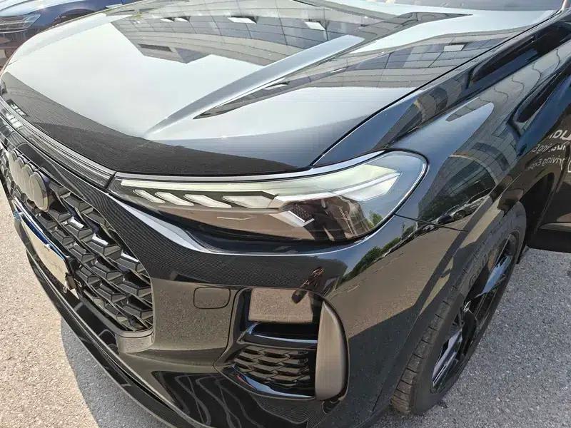 Audi Q6 2024 45TFSI quattro Black Knight Edition Flying Rider Package 6 Seats — миниатюра 7