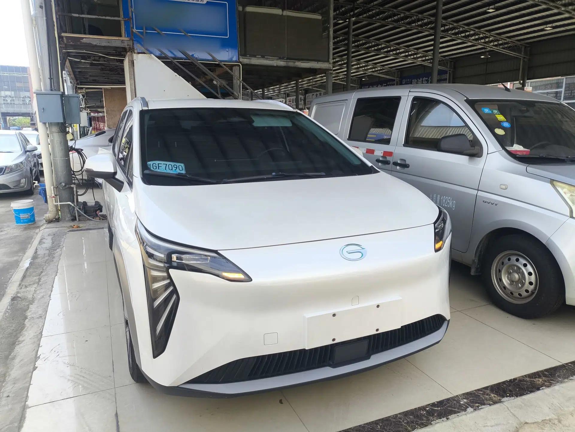 AION Y 2023 Plus 510 Enjoy Edition — миниатюра 3
