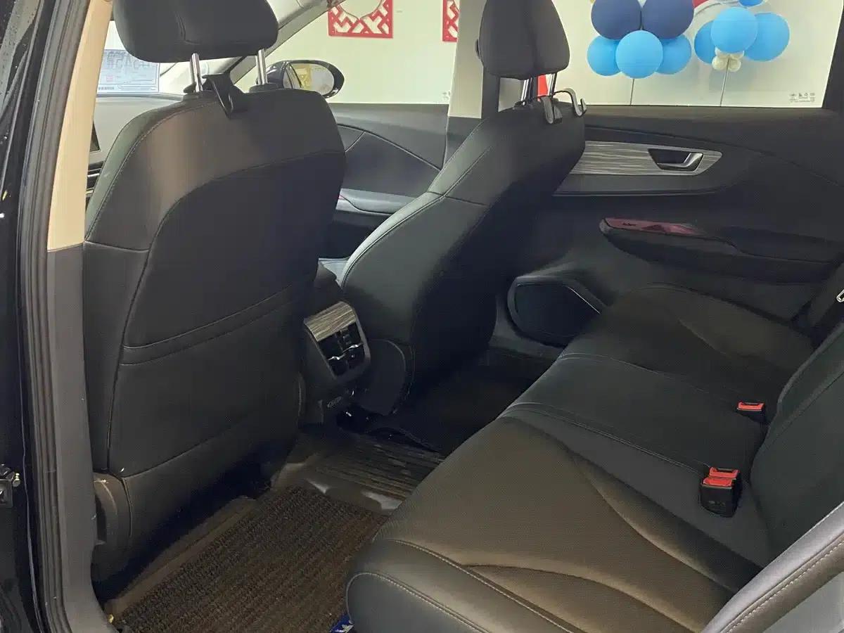Hongqi E-QM5 2024 Model 560km PLUS — миниатюра 8