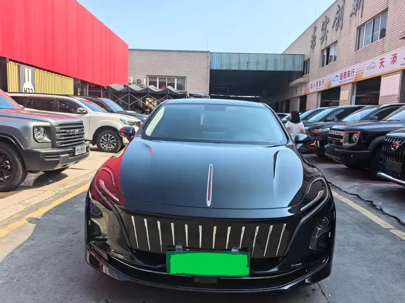 Hongqi E-QM5 2022 Model, 431km Charging Enjoyment Edition — миниатюра 2