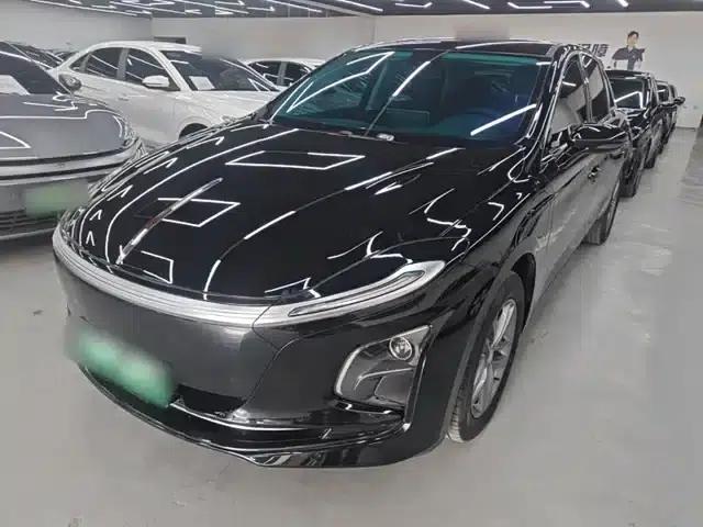 Hongqi E-QM5 2025 500km Travel Edition