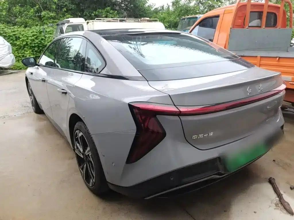 Hongqi EH7 2024 760 Pro+ AWD Edition — миниатюра 5