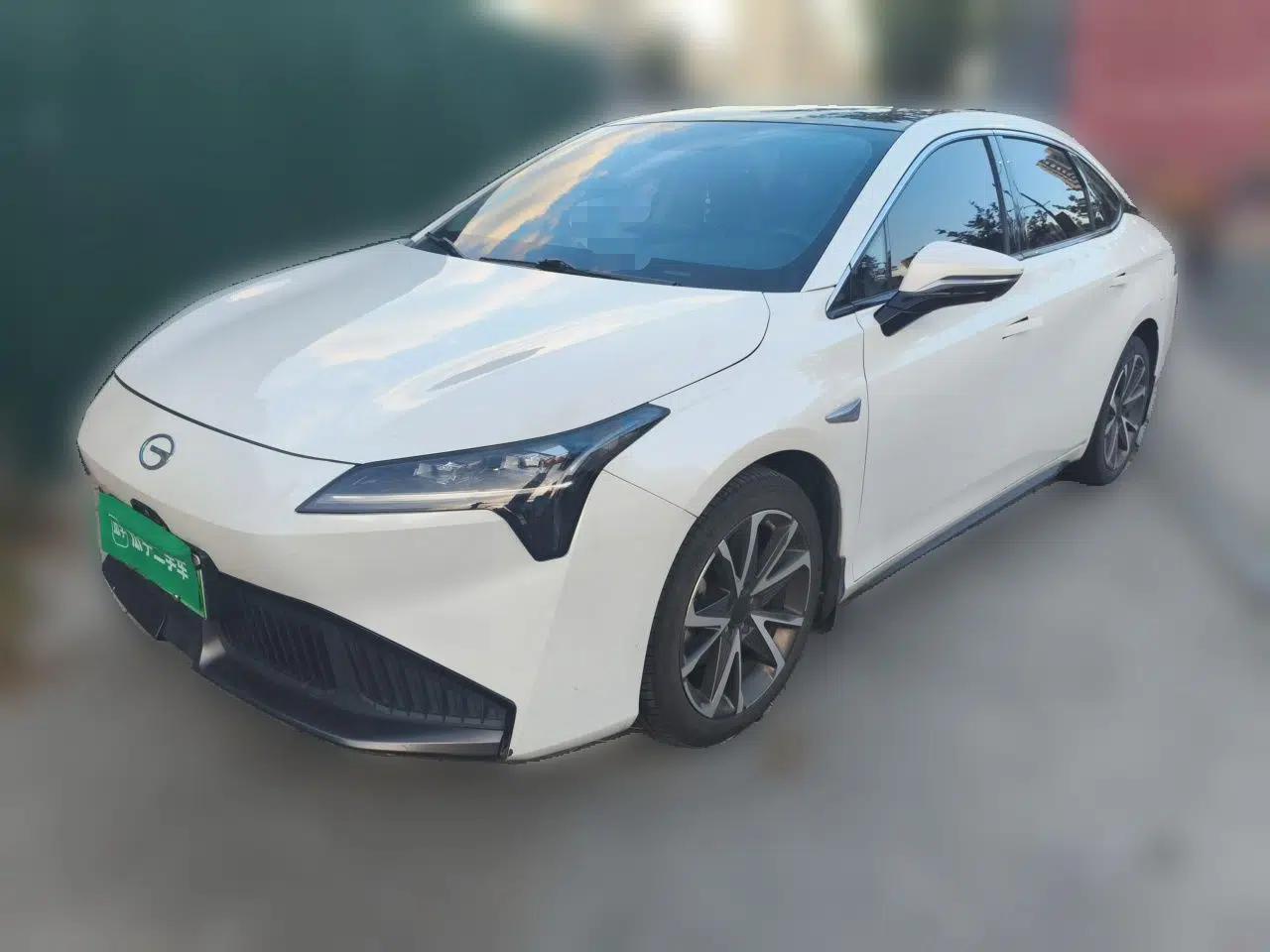 AION S Plus 2022 70 Intelligent Edition — миниатюра 1