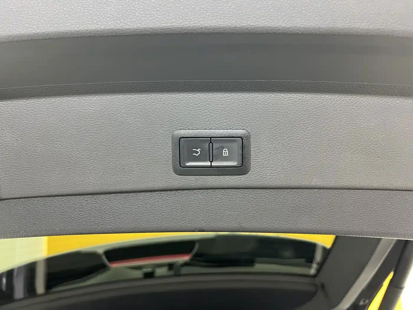 Hongqi E-HS9 2022 Model 660km Flagship Edition (Four Seats) — миниатюра 30