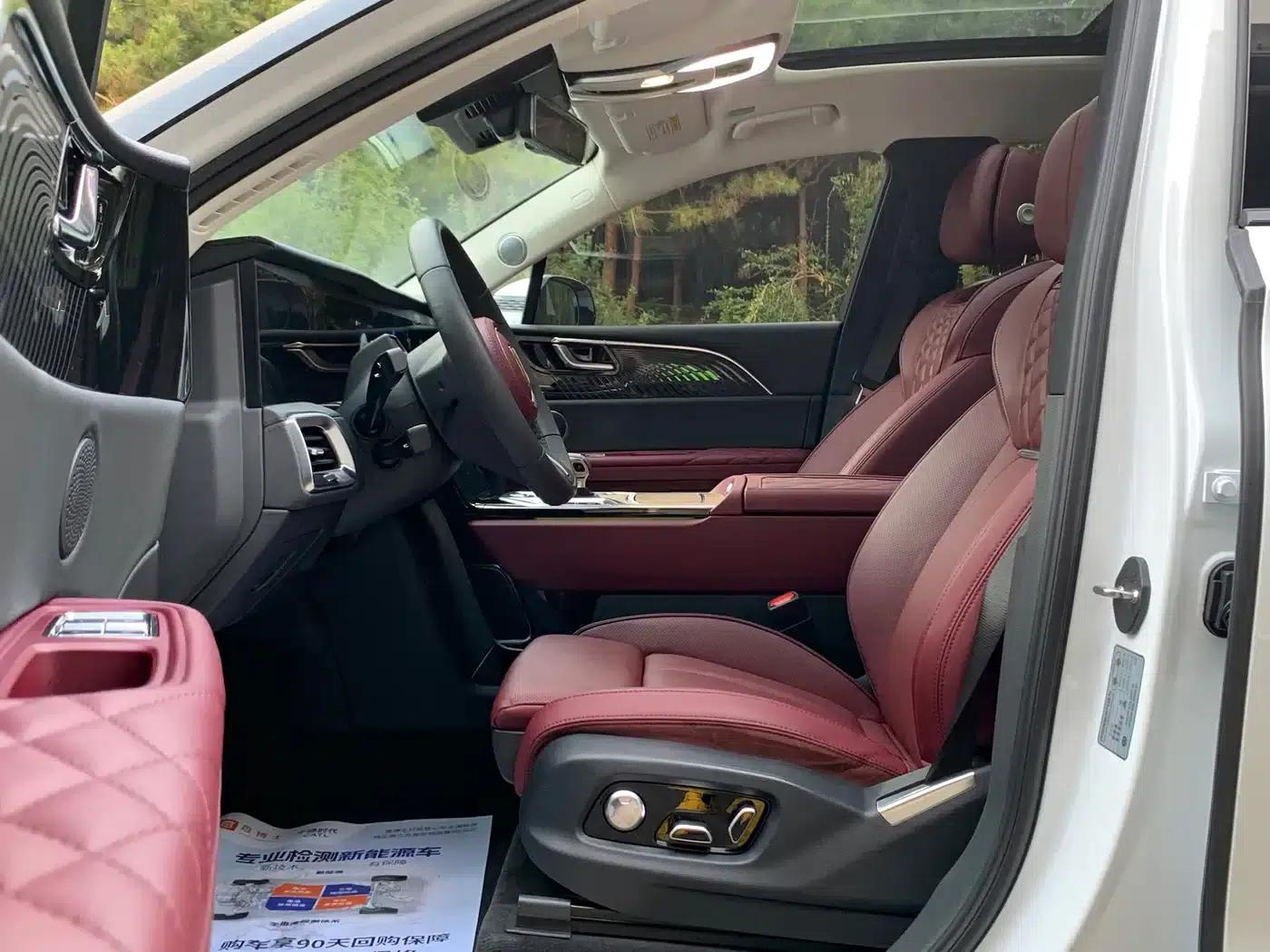 Hongqi E-HS9 2022 Model 660km Flagship Edition (Six Seats) — миниатюра 10