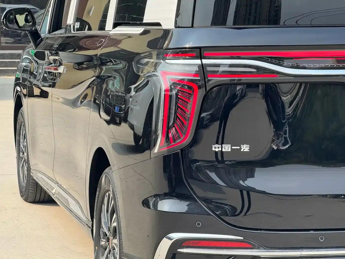 Hongqi HQ9 PHEV 2024 2.0T AWD Business Edition — миниатюра 22