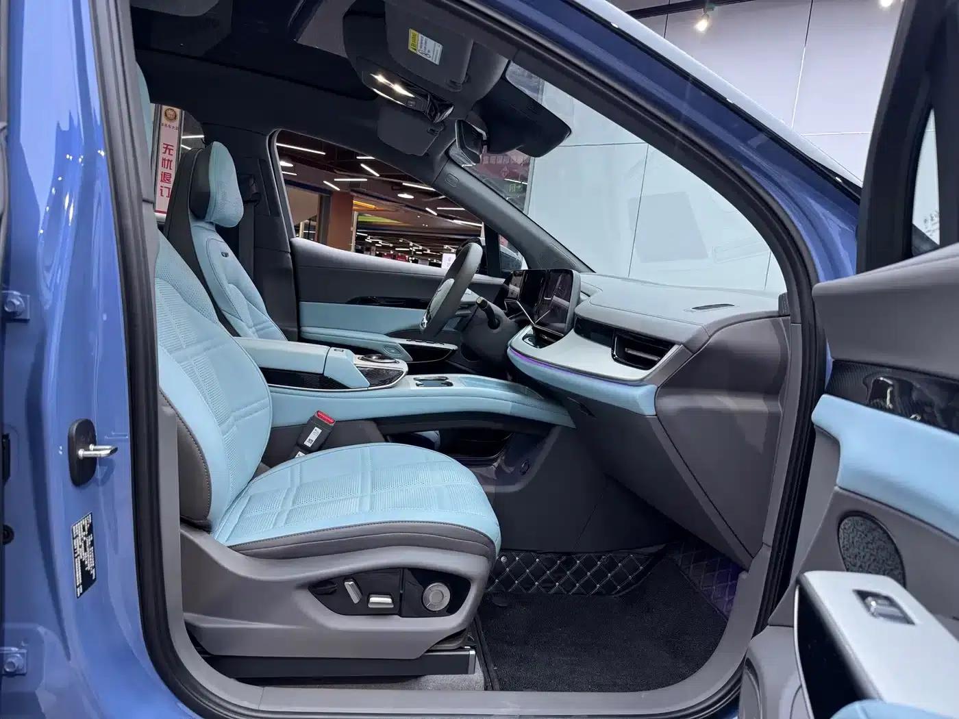 Hongqi Tiangong 08 2025 730 Max Rear-Wheel Drive Edition — миниатюра 14