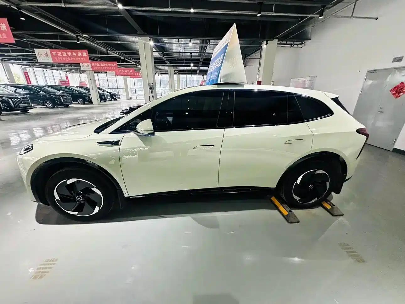Hongqi Tiangong 06 2025 Model 520 Smart Selection Edition — миниатюра 11