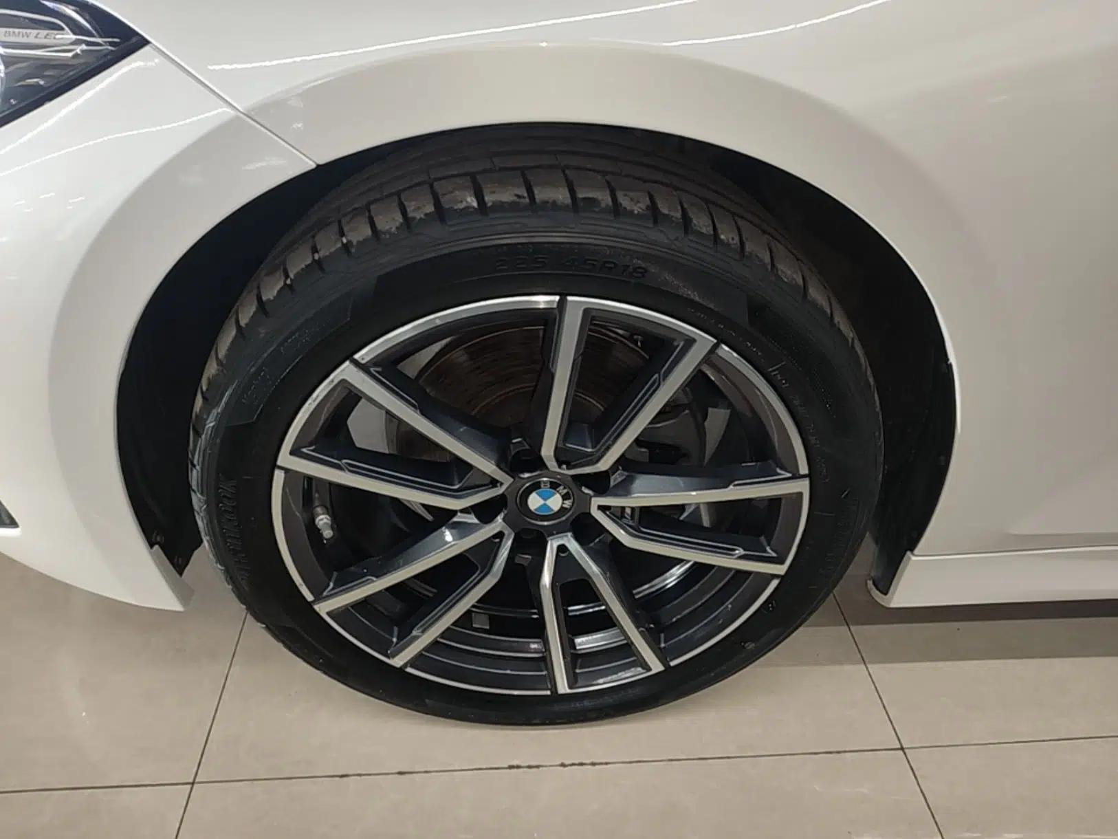 BMW 3 Series 2024 320Li M Sport Package — миниатюра 10