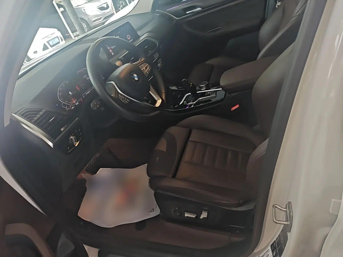 BMW X3 2021 xDrive28i Luxury Package — миниатюра 17