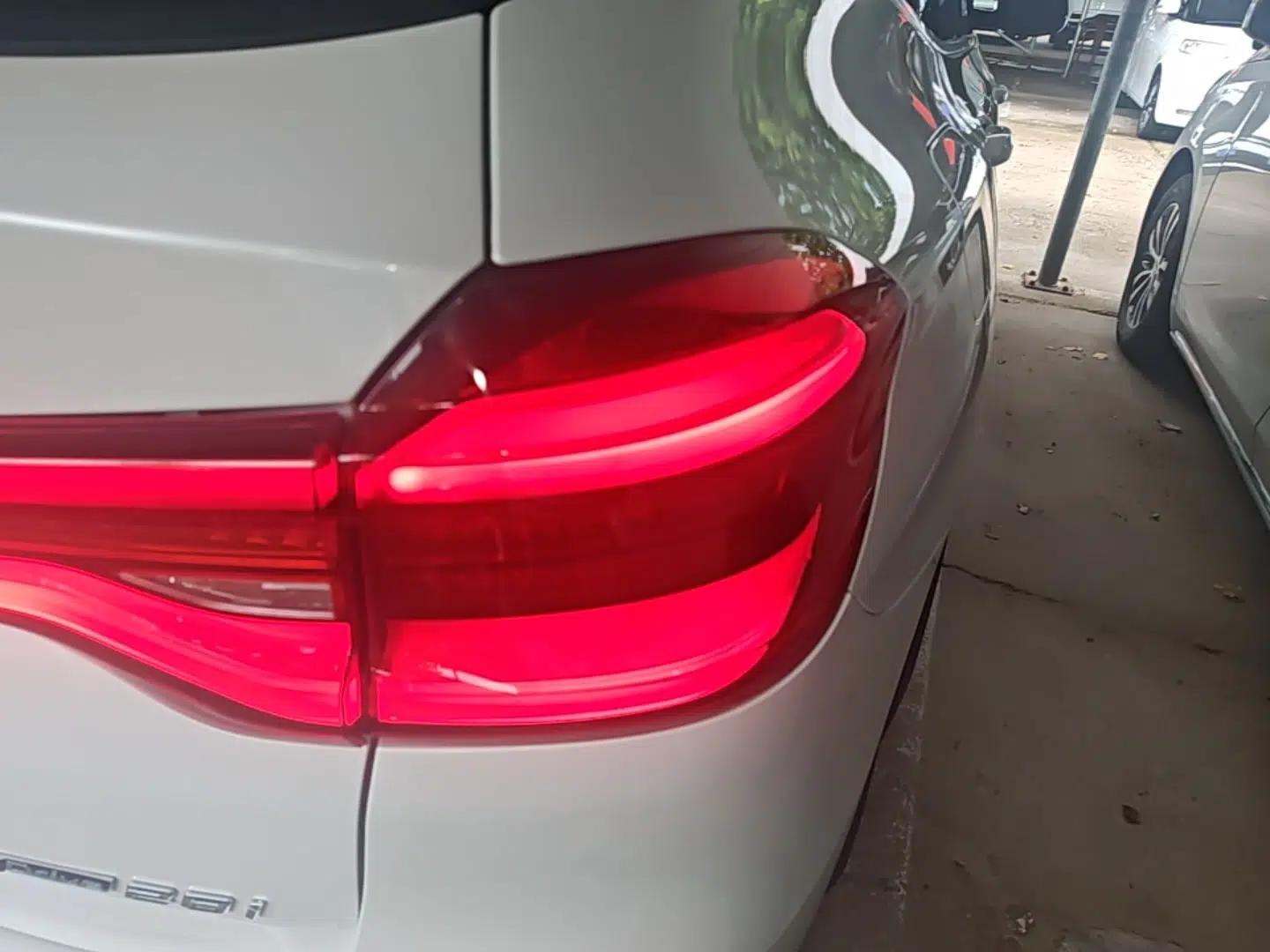 BMW X3 2021 xDrive28i Luxury Package — миниатюра 9