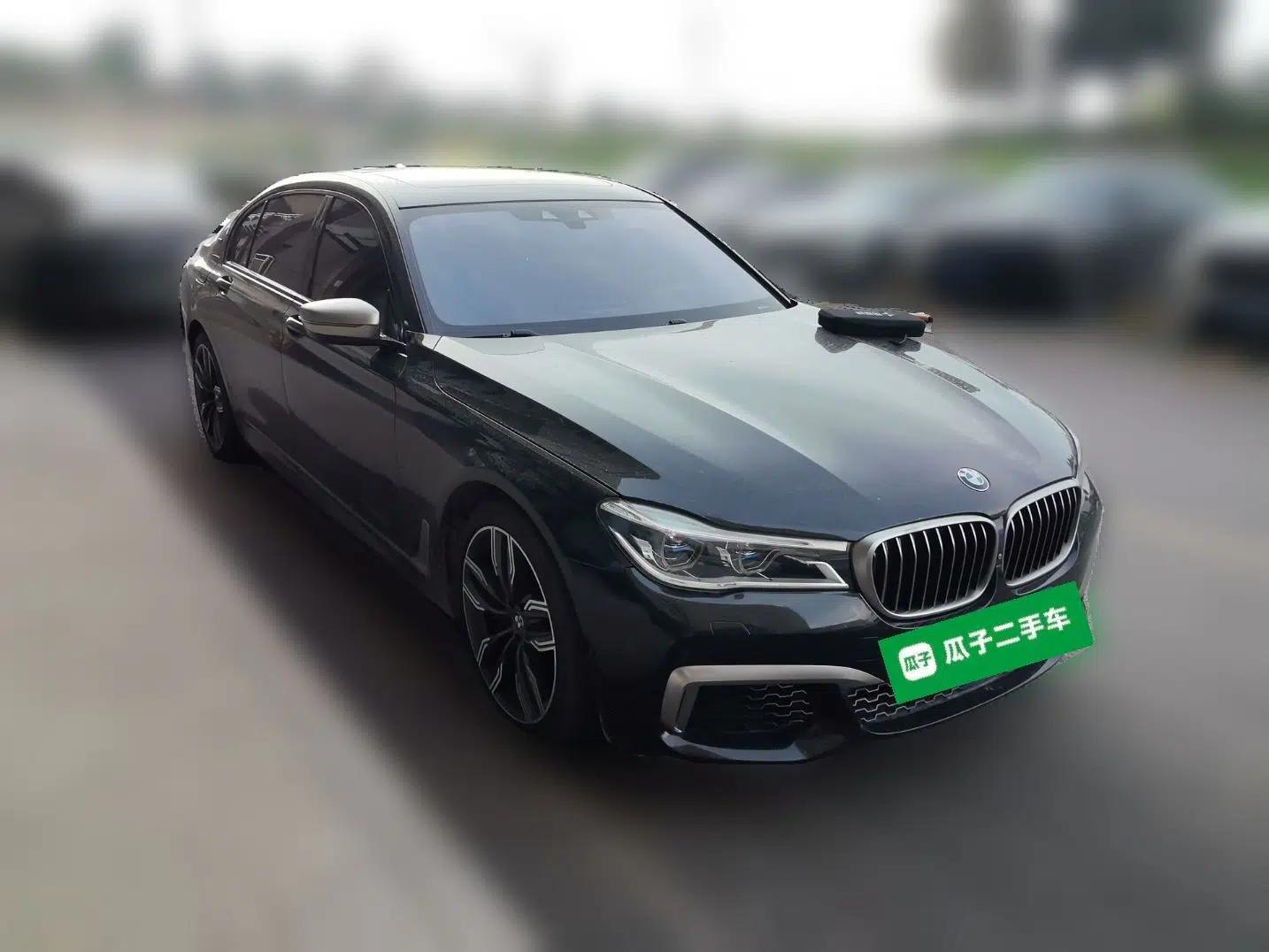 BMW 7 Series 2017 M760Li xDrive — миниатюра 3
