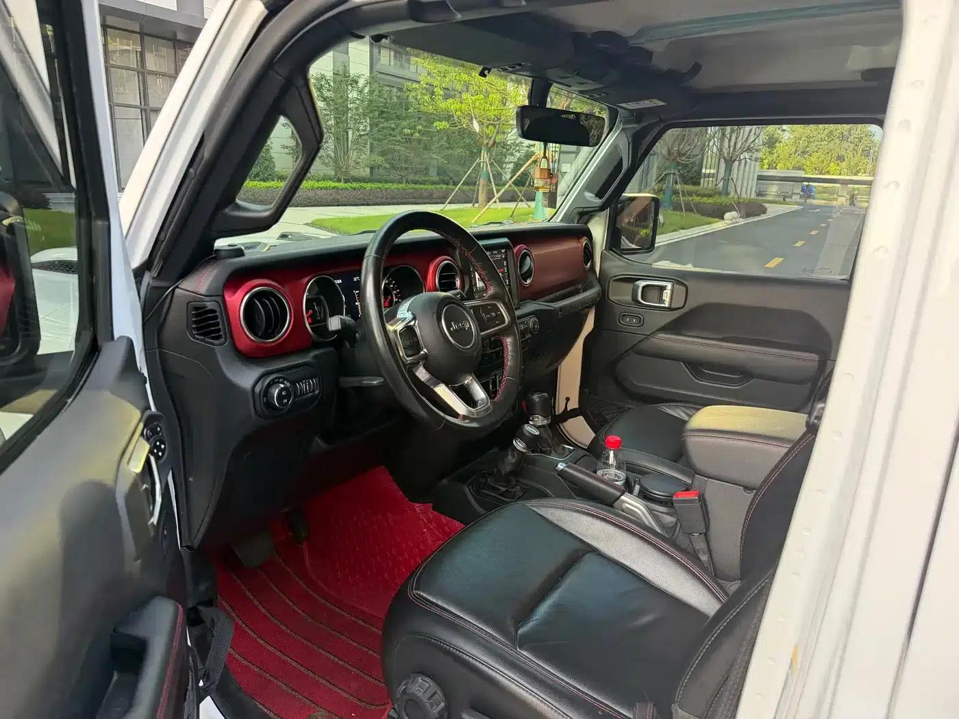 2021 Jeep Wrangler 2.0T Rubicon 4-Door — миниатюра 4