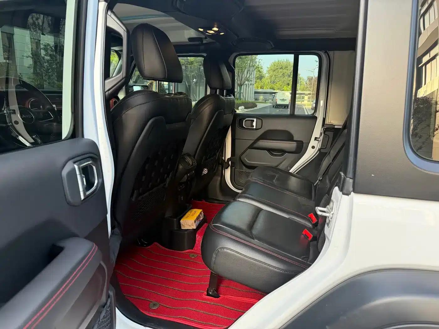 2021 Jeep Wrangler 2.0T Rubicon 4-Door — миниатюра 9