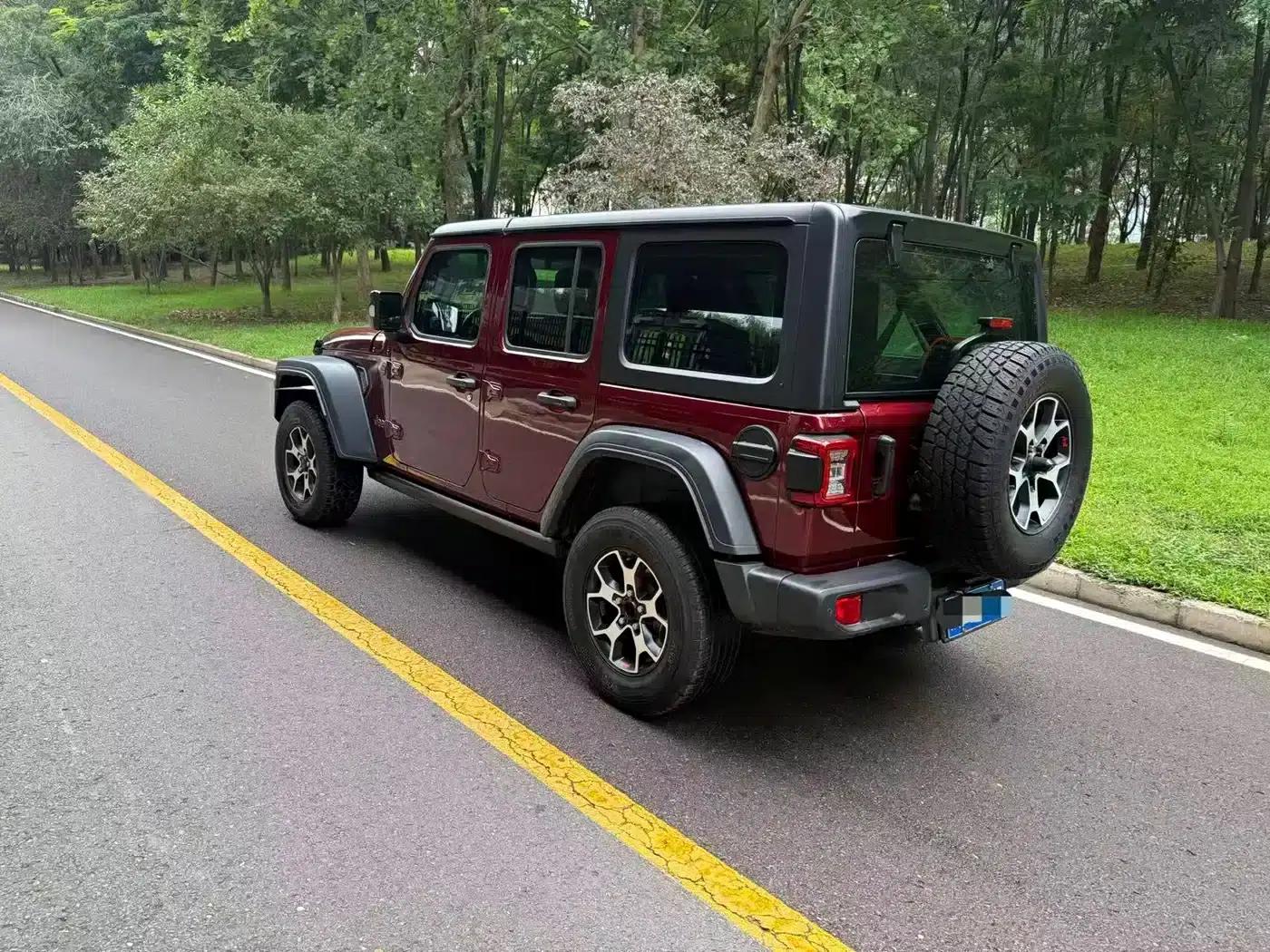 2024 Jeep Wrangler 2.0T Rubicon 4-Door — миниатюра 4