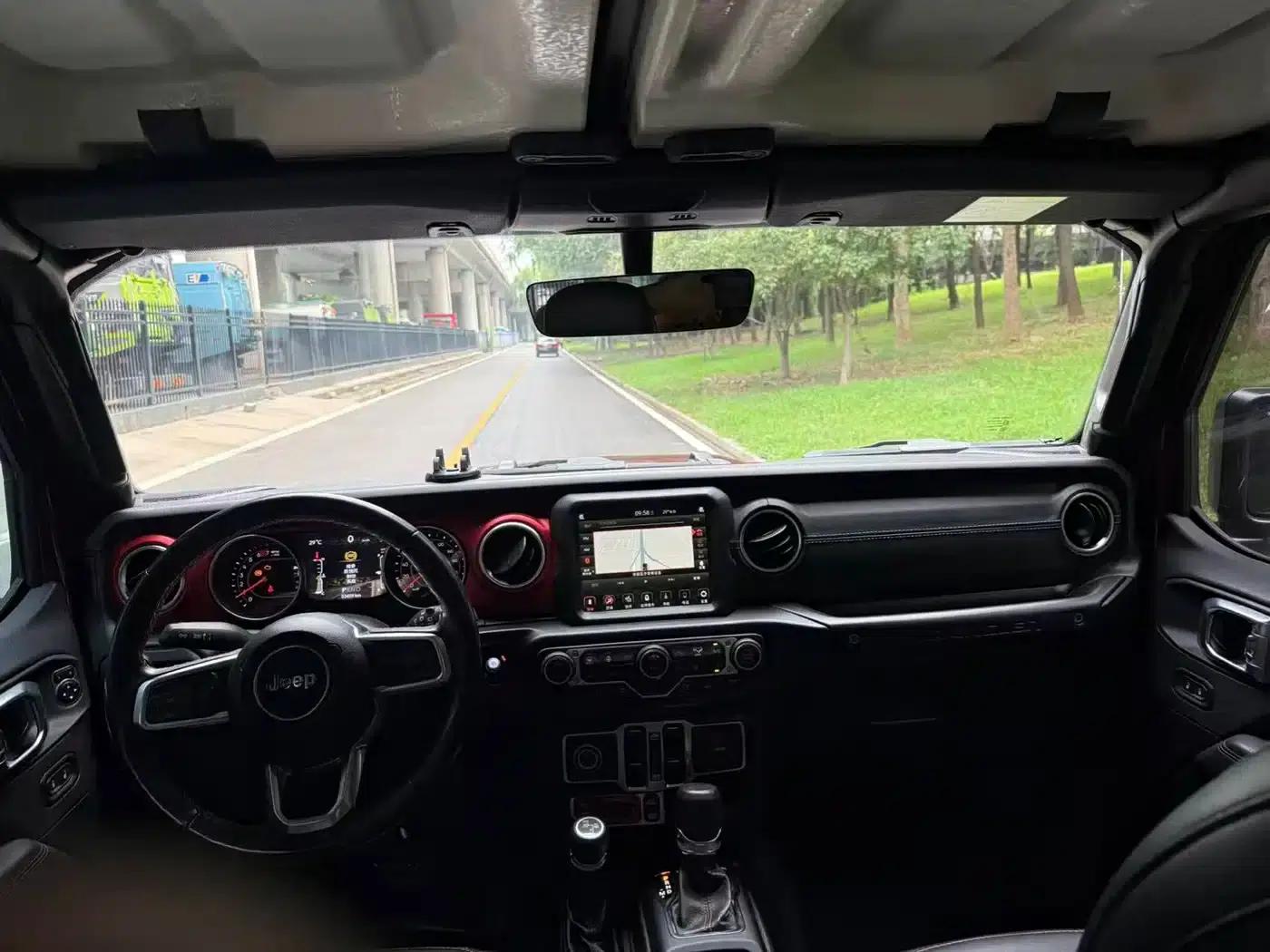2024 Jeep Wrangler 2.0T Rubicon 4-Door — миниатюра 10