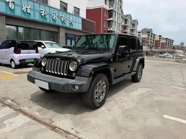 2015 Jeep Wrangler 3.0L Sahara Four-Door Comfort Edition