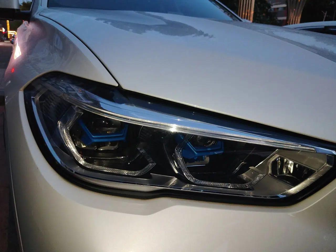 BMW X6 2020 xDrive40i Luxury Model with M Sport Package — миниатюра 7